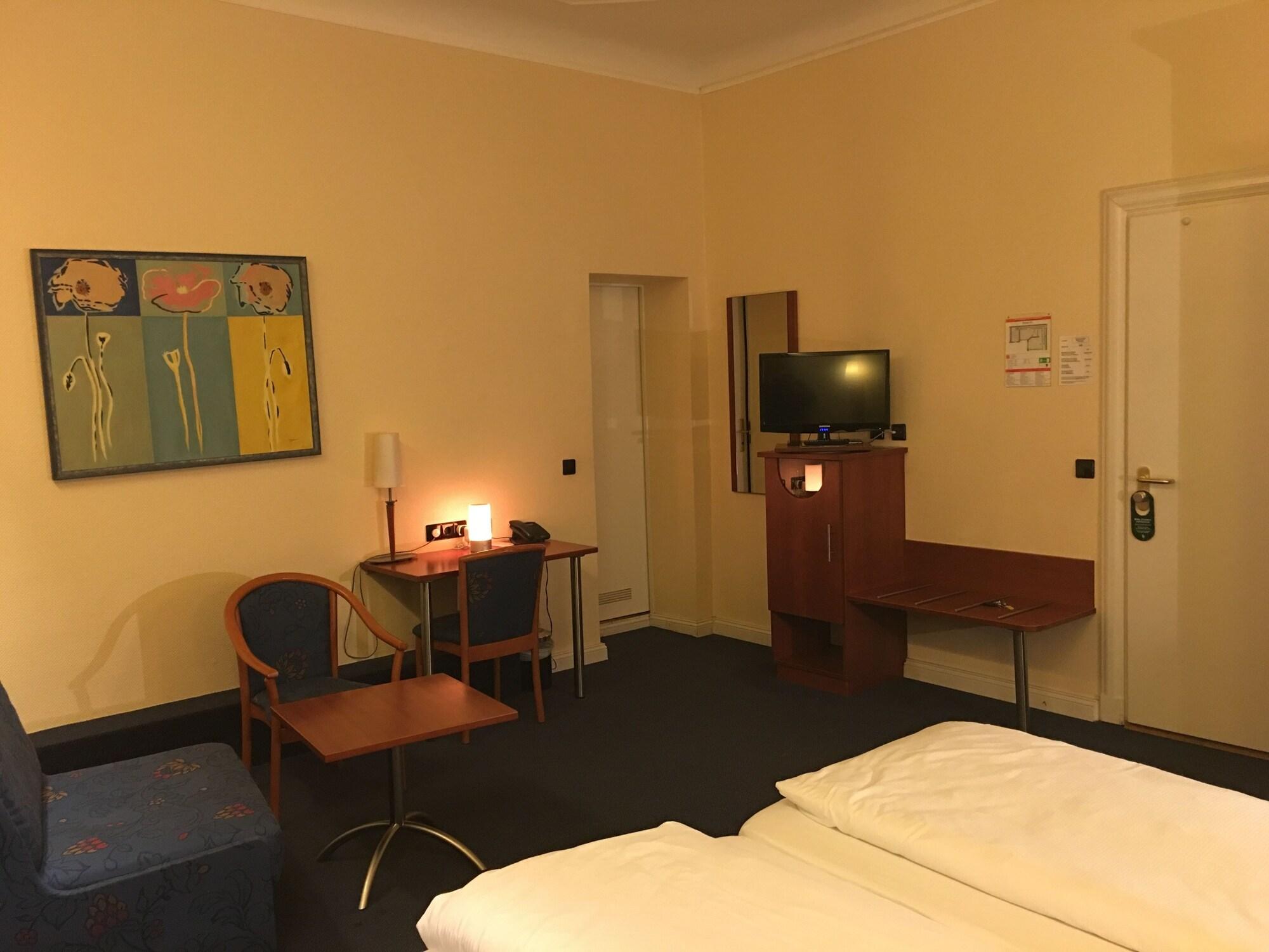 Kurfuerst Am Kurfuerstendamm 3* Berlijn