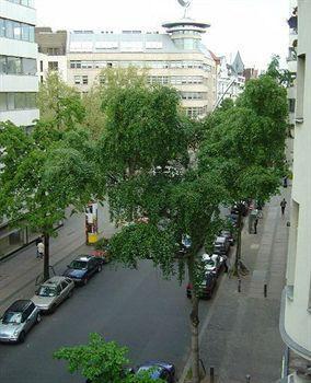 Kurfuerst Am Kurfuerstendamm Berlijn