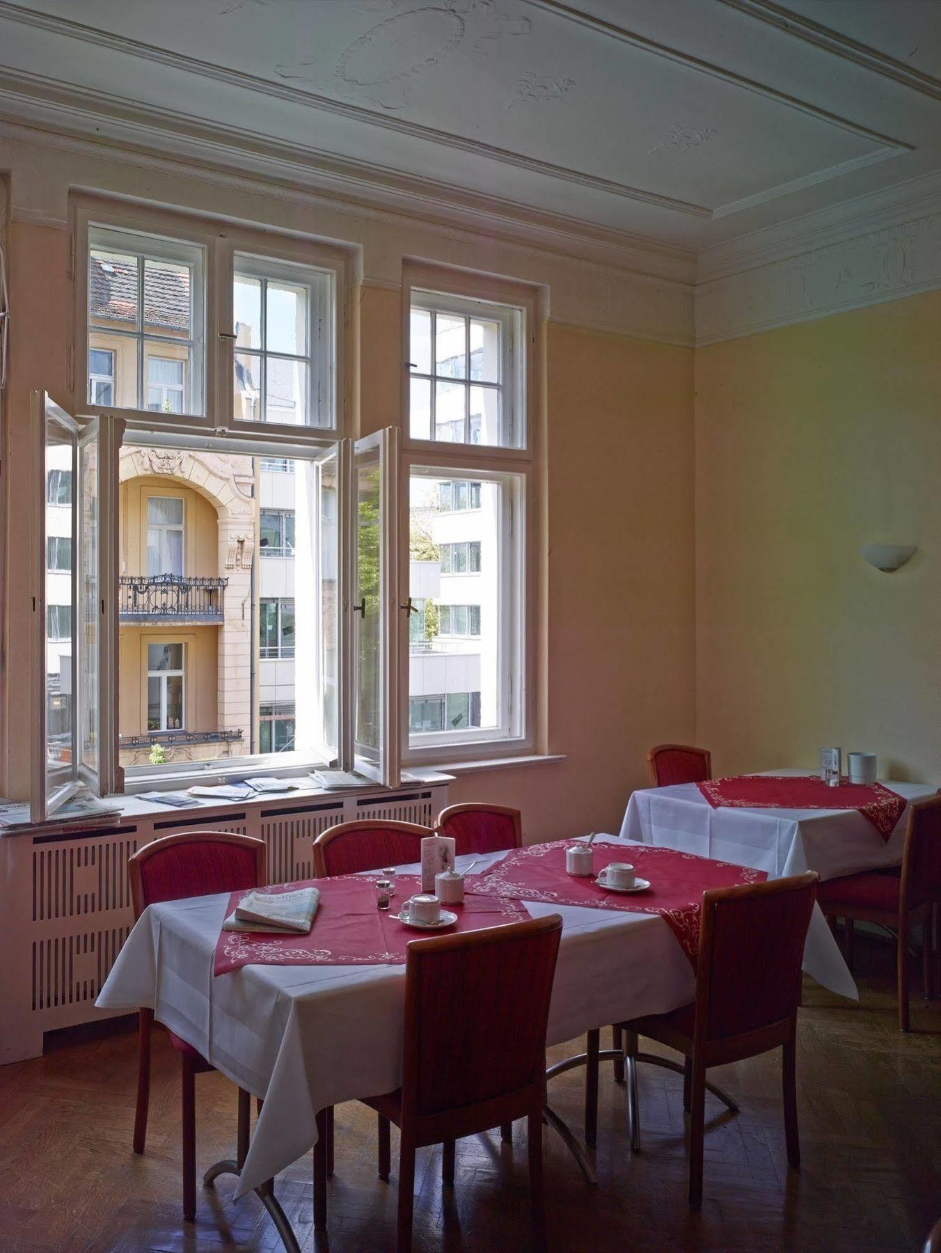 Kurfuerst Am Kurfuerstendamm 3* Berlijn